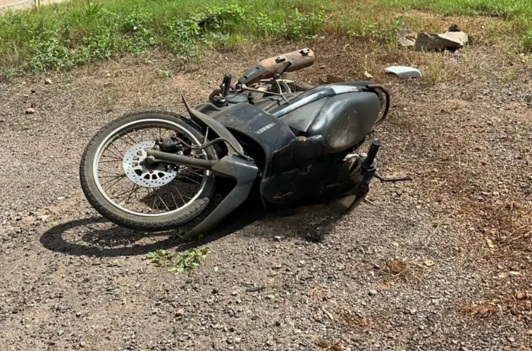 Motociclista perde controle de Crypton e fica em estado grave após queda em Porto Velho