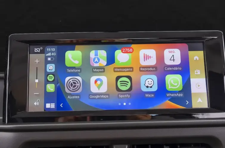 Apple CarPlay ganhará atualização para reproduzir vídeos e integrar Apple TV nas centrais multimídia