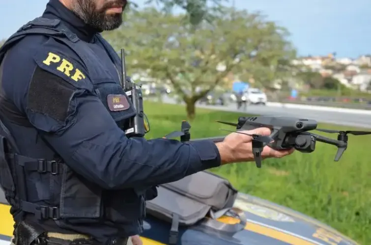 Multa por drone da PRF: veja como a tecnologia é usada nas rodovias brasileiras