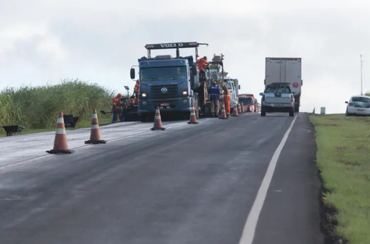 Veja os trechos da BR-364 que recebem obras e serviços em Rondônia nesta quinta-feira