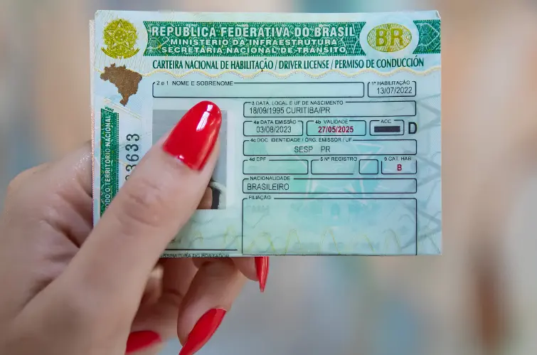 Renovação automática da CNH muda e agora exige exames médicos e psicológicos