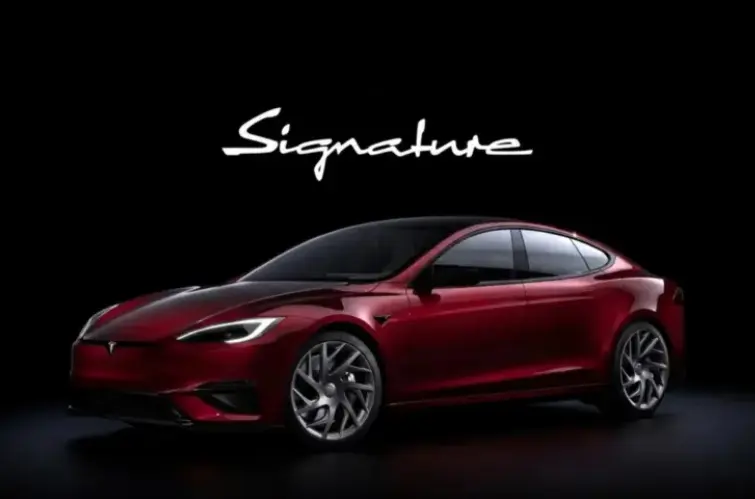 Tesla proíbe revenda de carro e aplica multa em R$ 250 mil