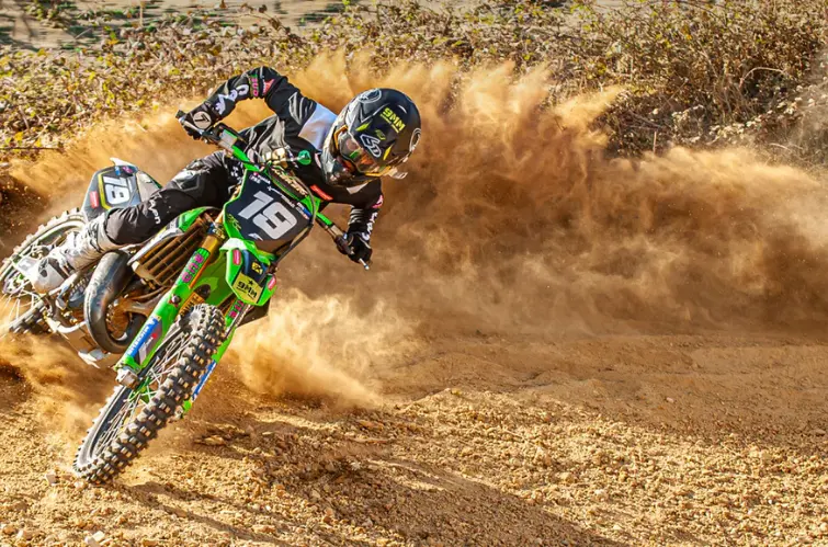 Treinão de motocross amplia categorias após alta procura por inscrições