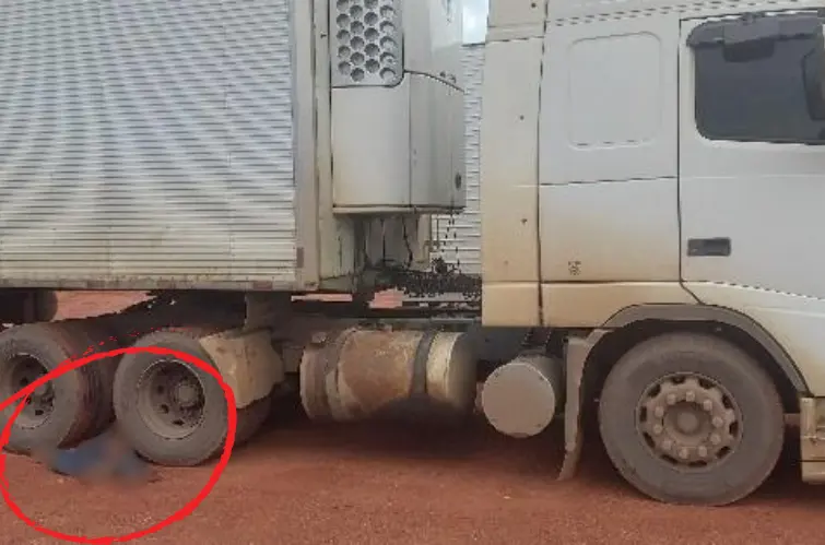 Homem morre atropelado por carreta em pátio de posto na BR-364 em Porto Velho